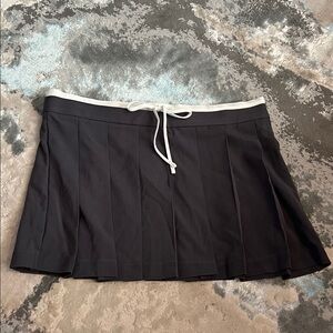 Gray Pleated Mini Skirt with White Trim